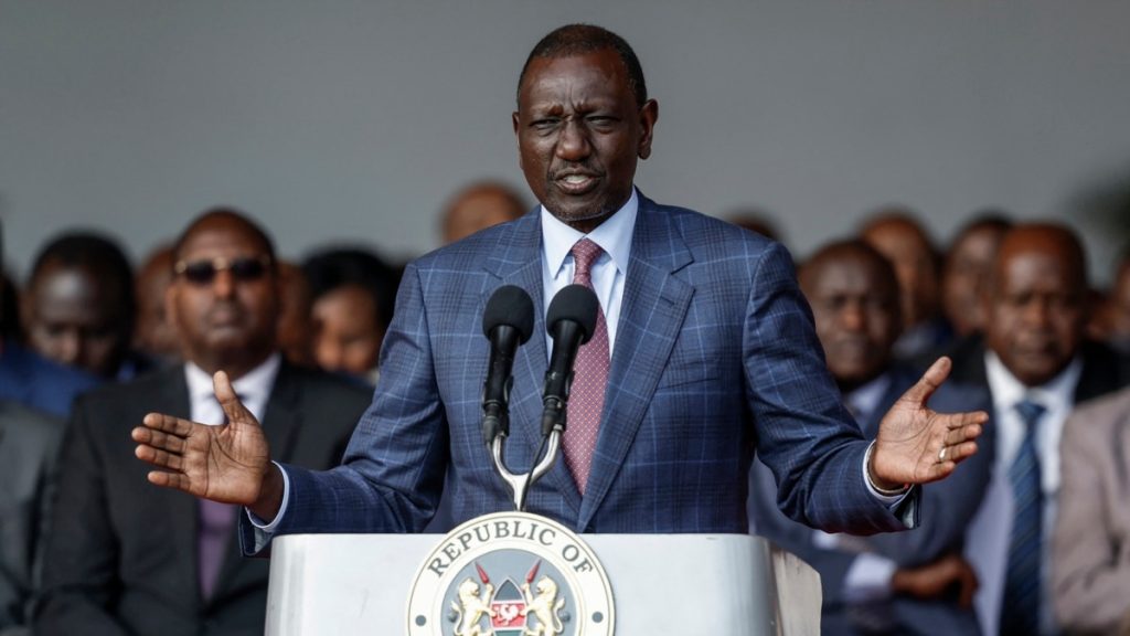 Le président kenyan déclare que le projet de loi de finances sera retiré